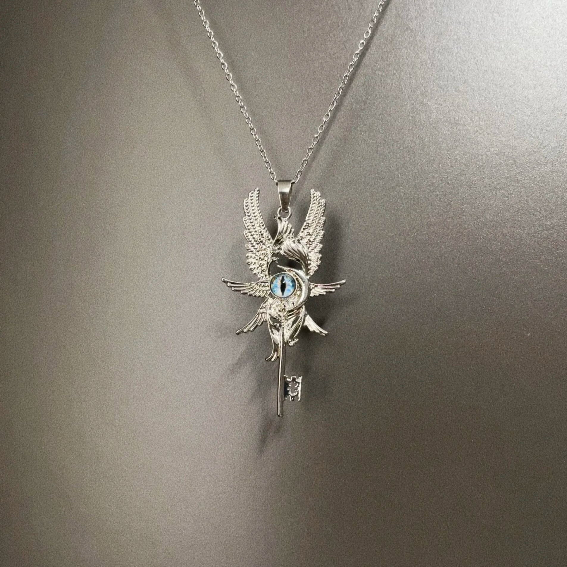 Vintage Grey Moonlight Wand Necklace