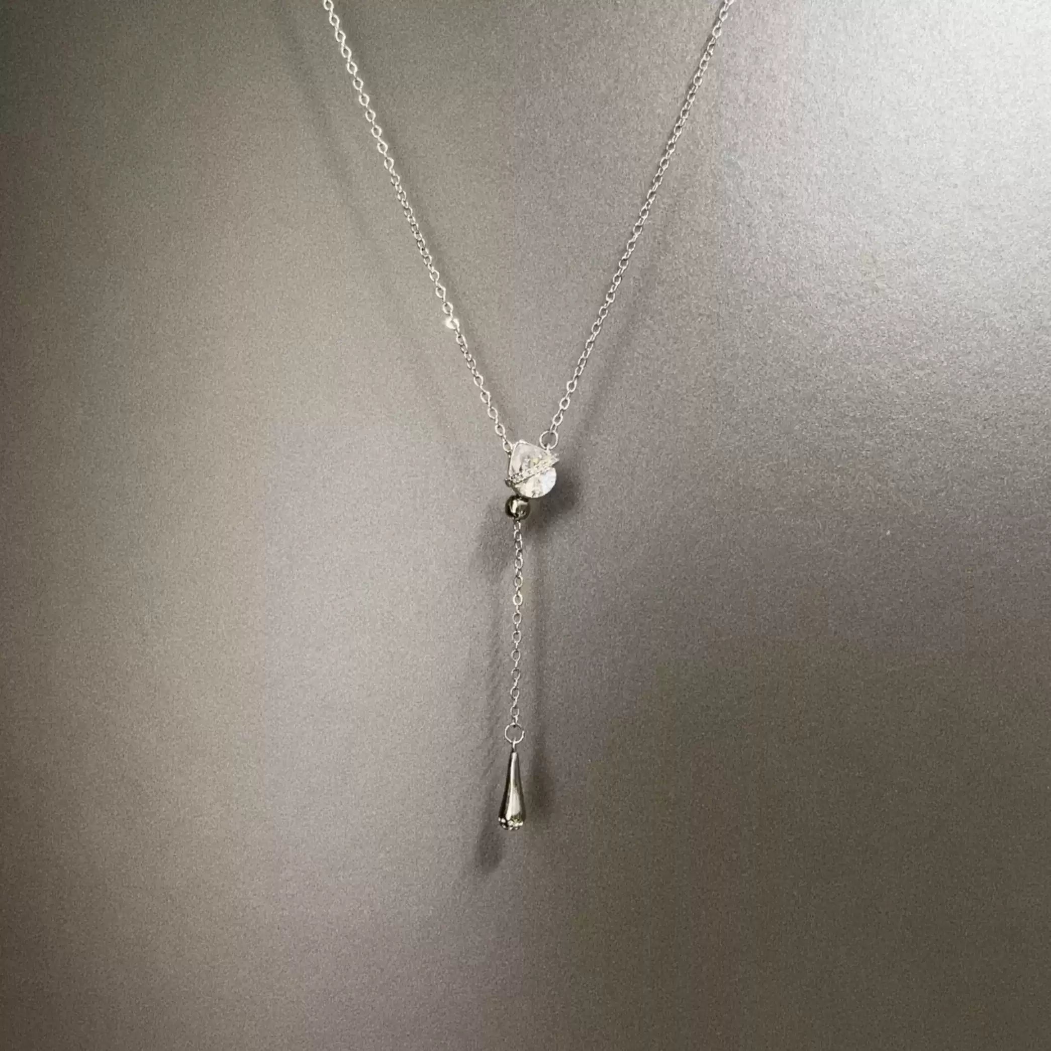Vintage Waterdrop in Twilight Necklace